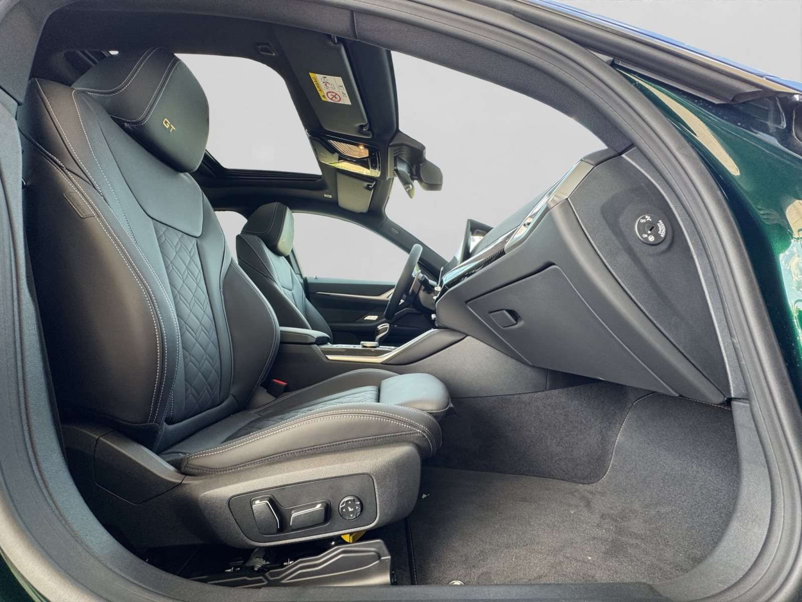 Fahrzeugbild eines Alpina B4