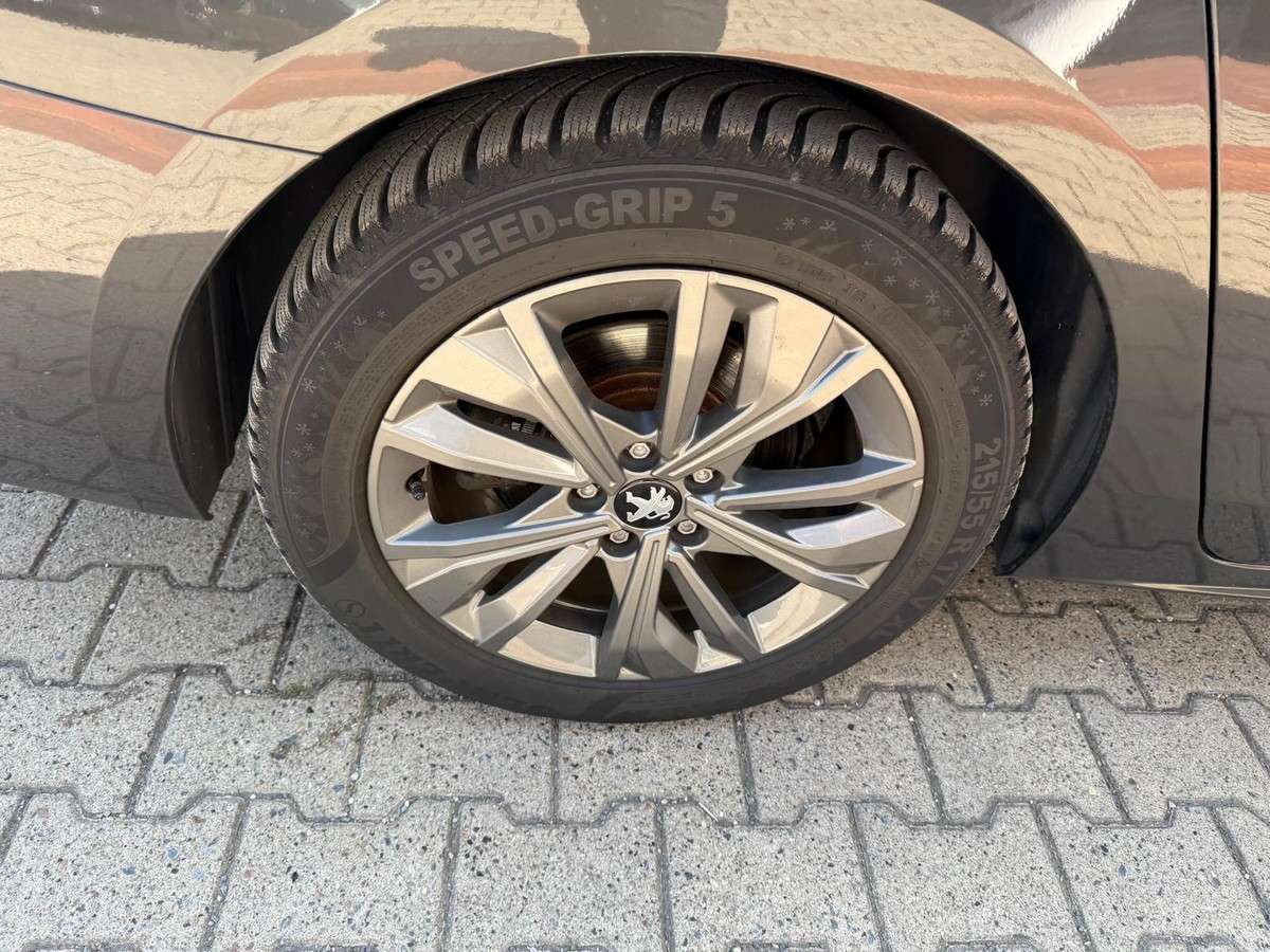 Fahrzeugbild eines Peugeot 508
