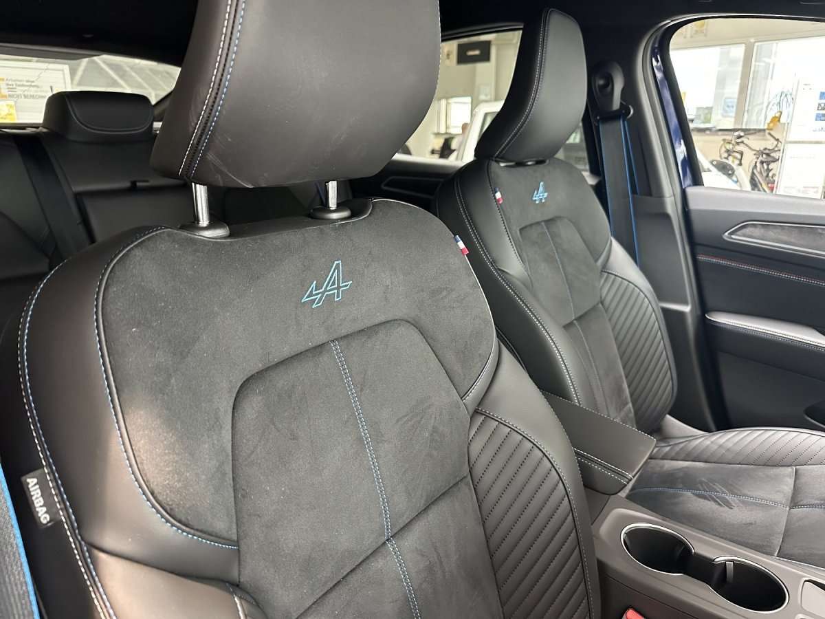 Fahrzeugbild eines Renault Arkana