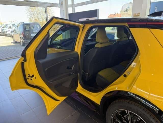 Fahrzeugbild eines Renault 5 E-TECH