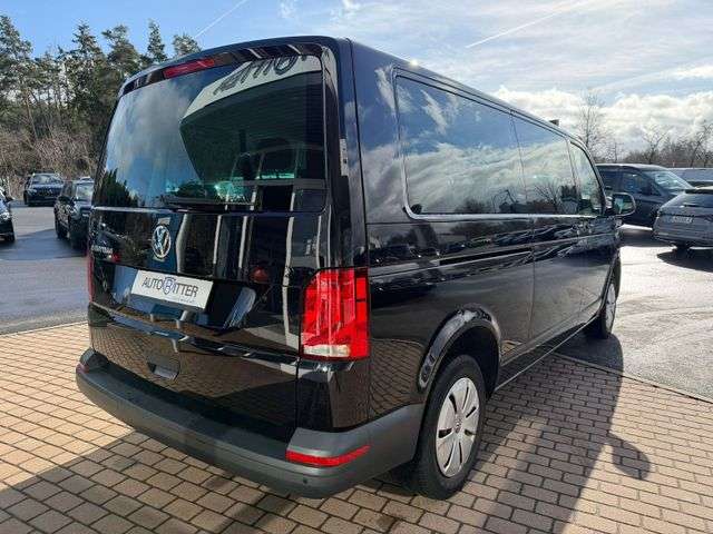 Fahrzeugbild eines Volkswagen Caravelle