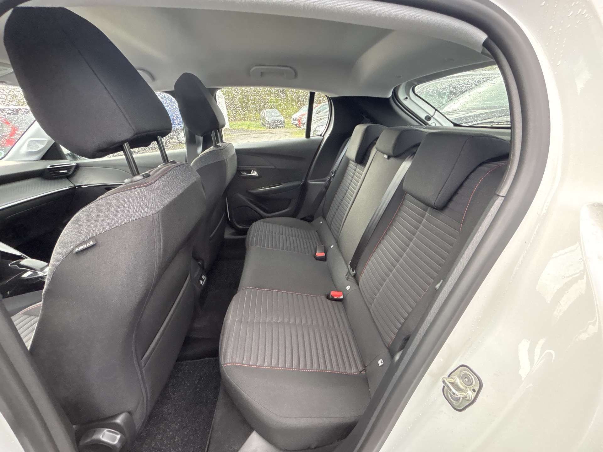 Fahrzeugbild eines Peugeot 208