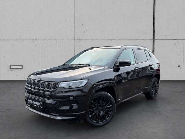 Fahrzeugbild eines Jeep Compass