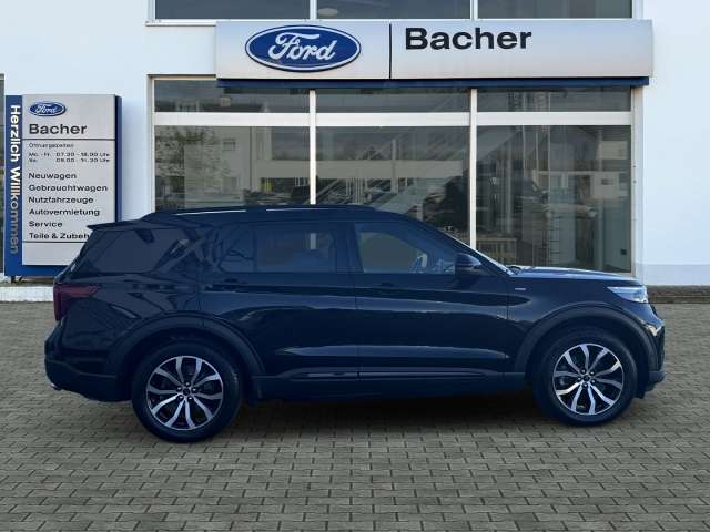 Fahrzeugbild eines Ford Explorer