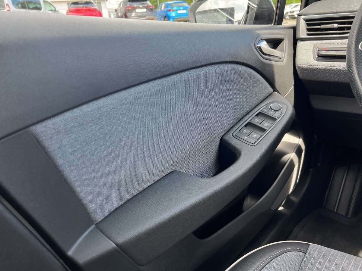 Fahrzeugbild eines Renault Clio