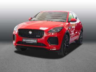 Schräge Frontansicht auf einen Jaguar E-PACE , freigestellt