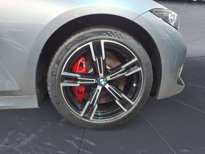 Fahrzeugbild eines BMW 3er-Reihe