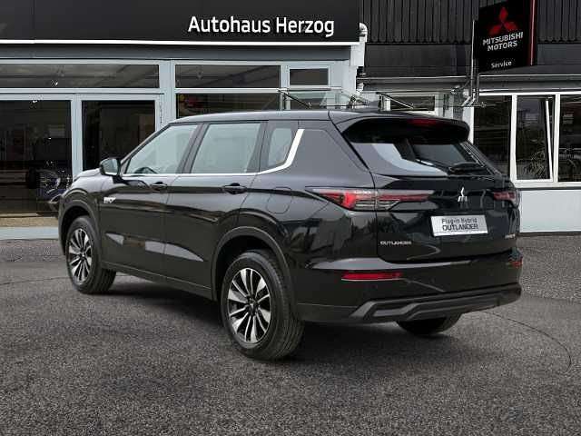 Fahrzeugbild eines Mitsubishi Outlander