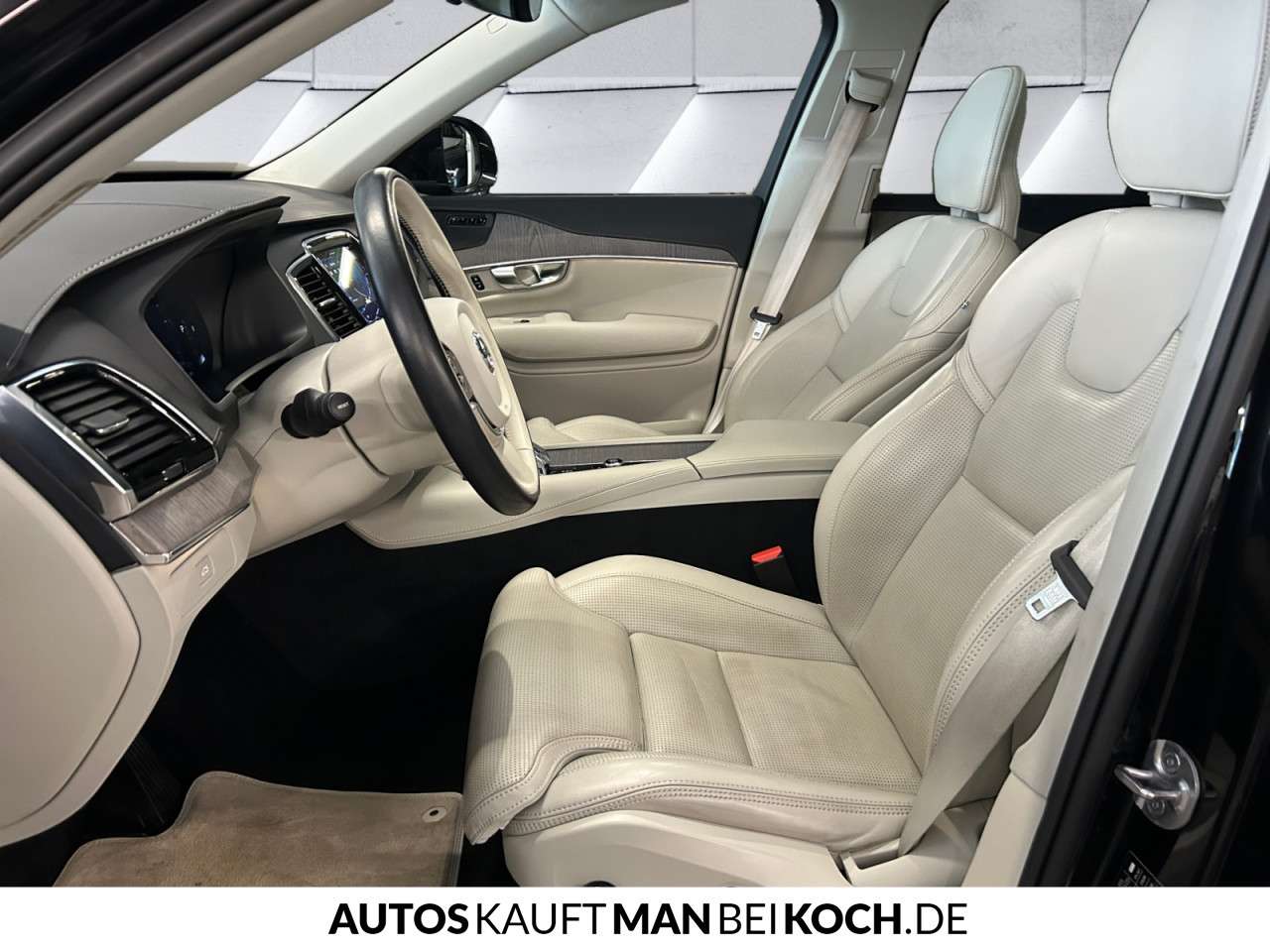 Fahrzeugbild eines Volvo XC90