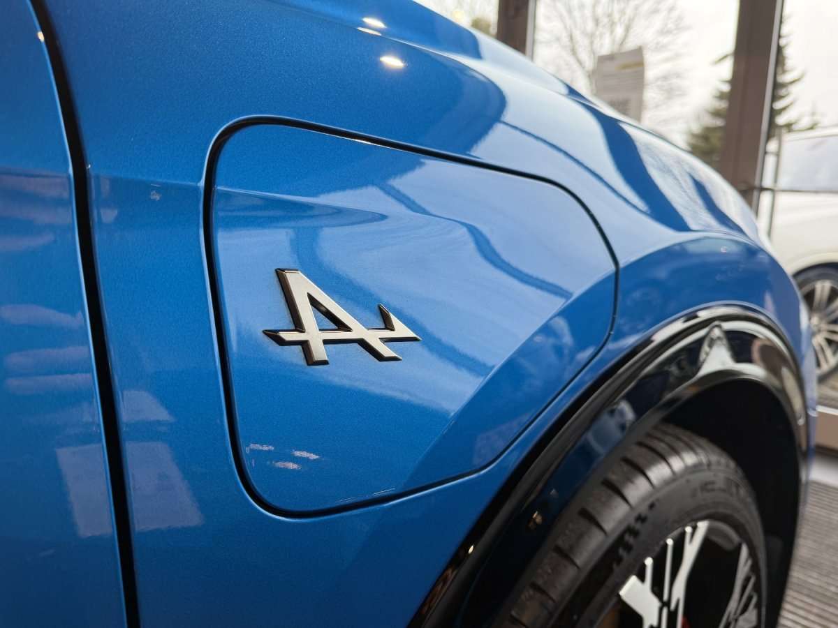 Fahrzeugbild eines Alpine A390