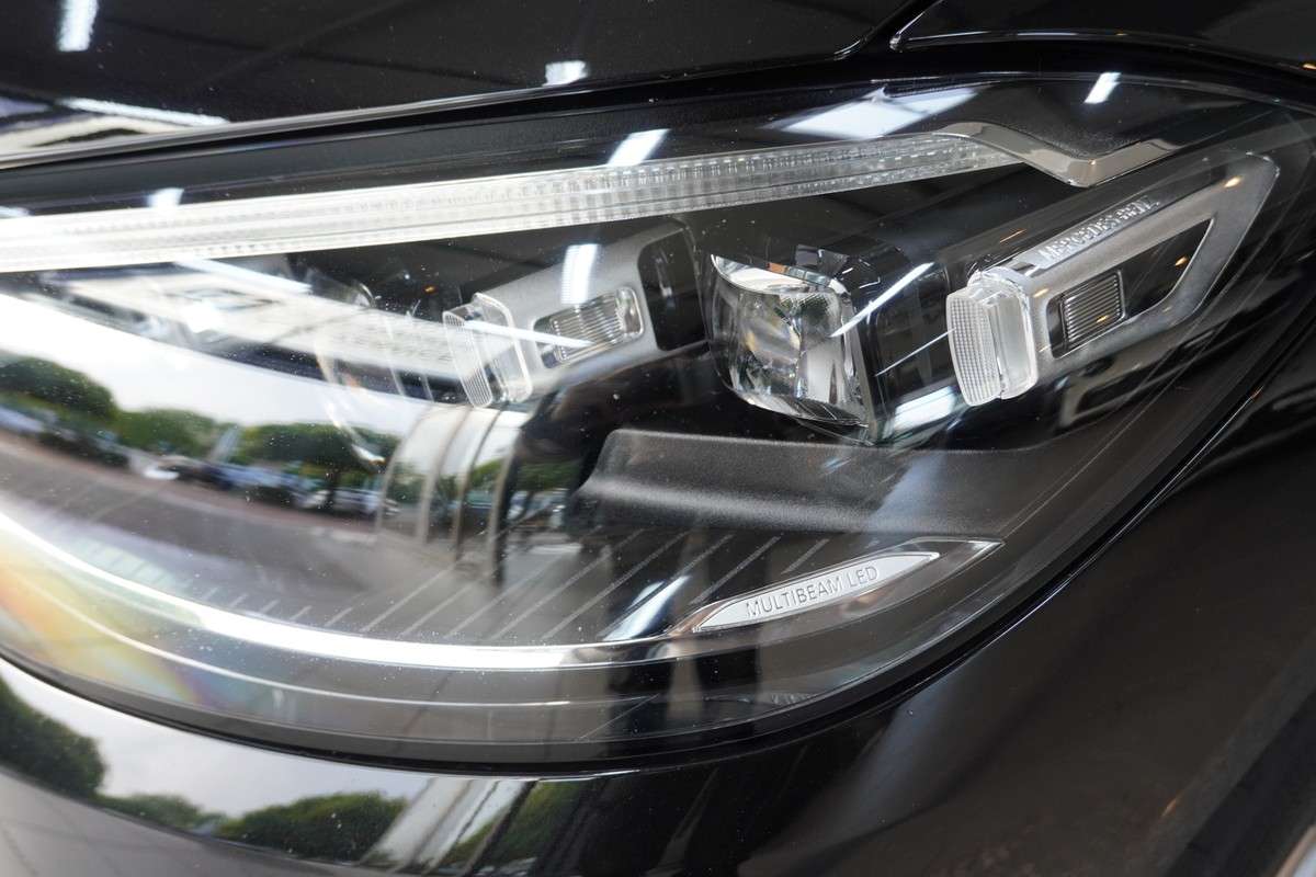 Fahrzeugbild eines Mercedes-Benz S-Klasse
