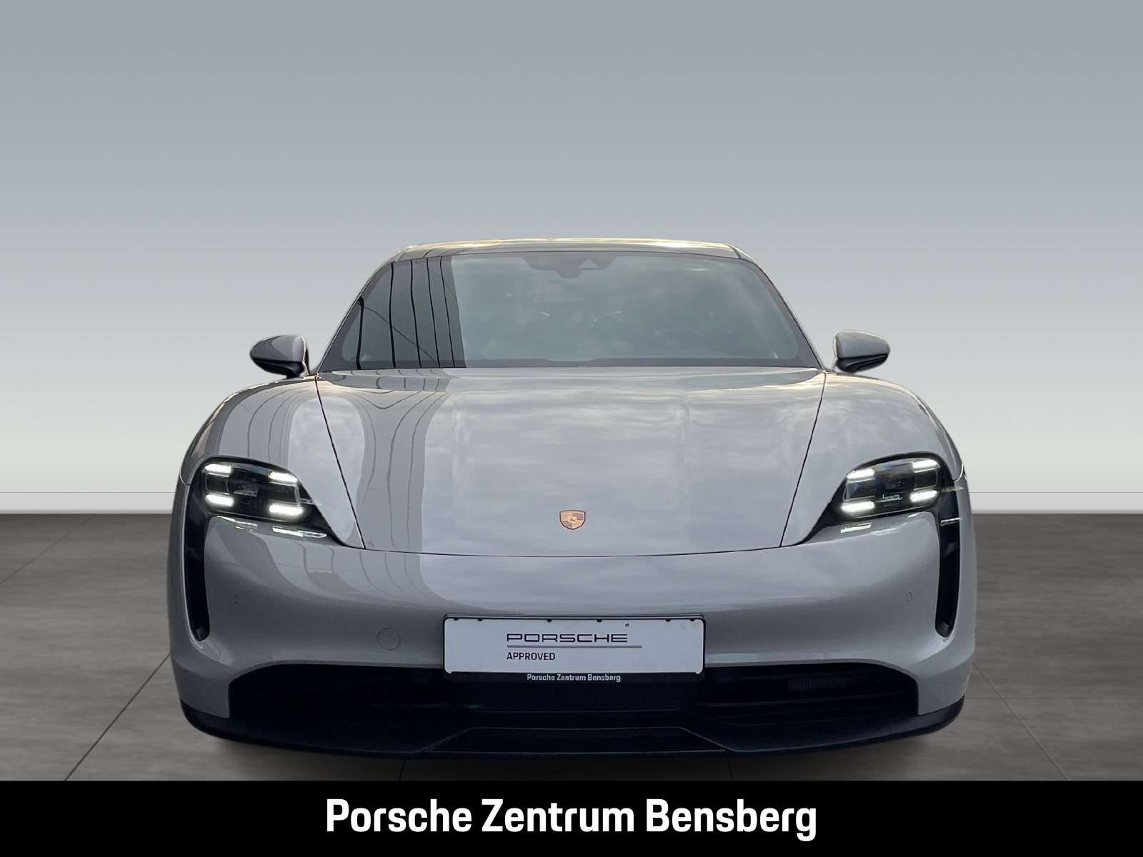 Fahrzeugbild eines Porsche Taycan