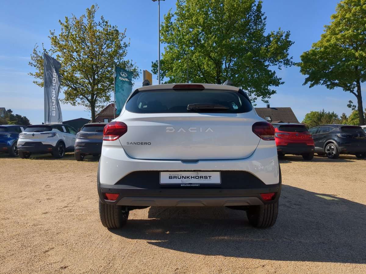 Fahrzeugbild eines Dacia Sandero