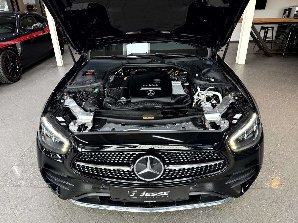 Fahrzeugbild eines Mercedes-Benz E-Klasse