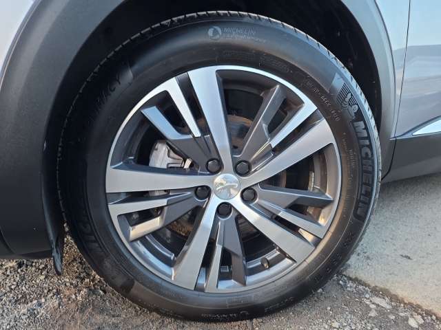 Fahrzeugbild eines Peugeot 3008