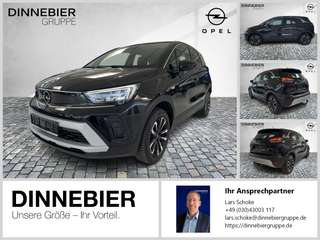 Schräge Frontansicht auf einen Opel Crossland X , freigestellt
