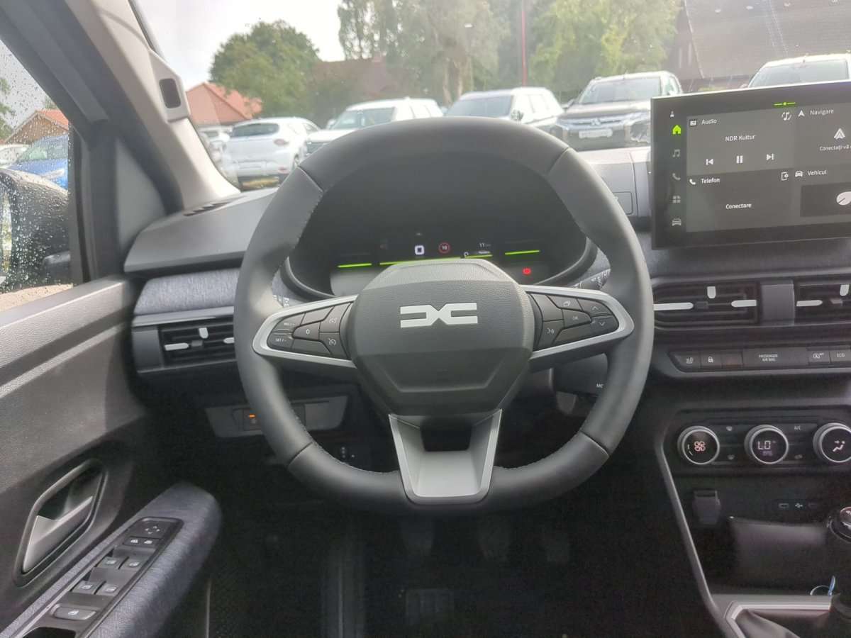 Fahrzeugbild eines Dacia Sandero