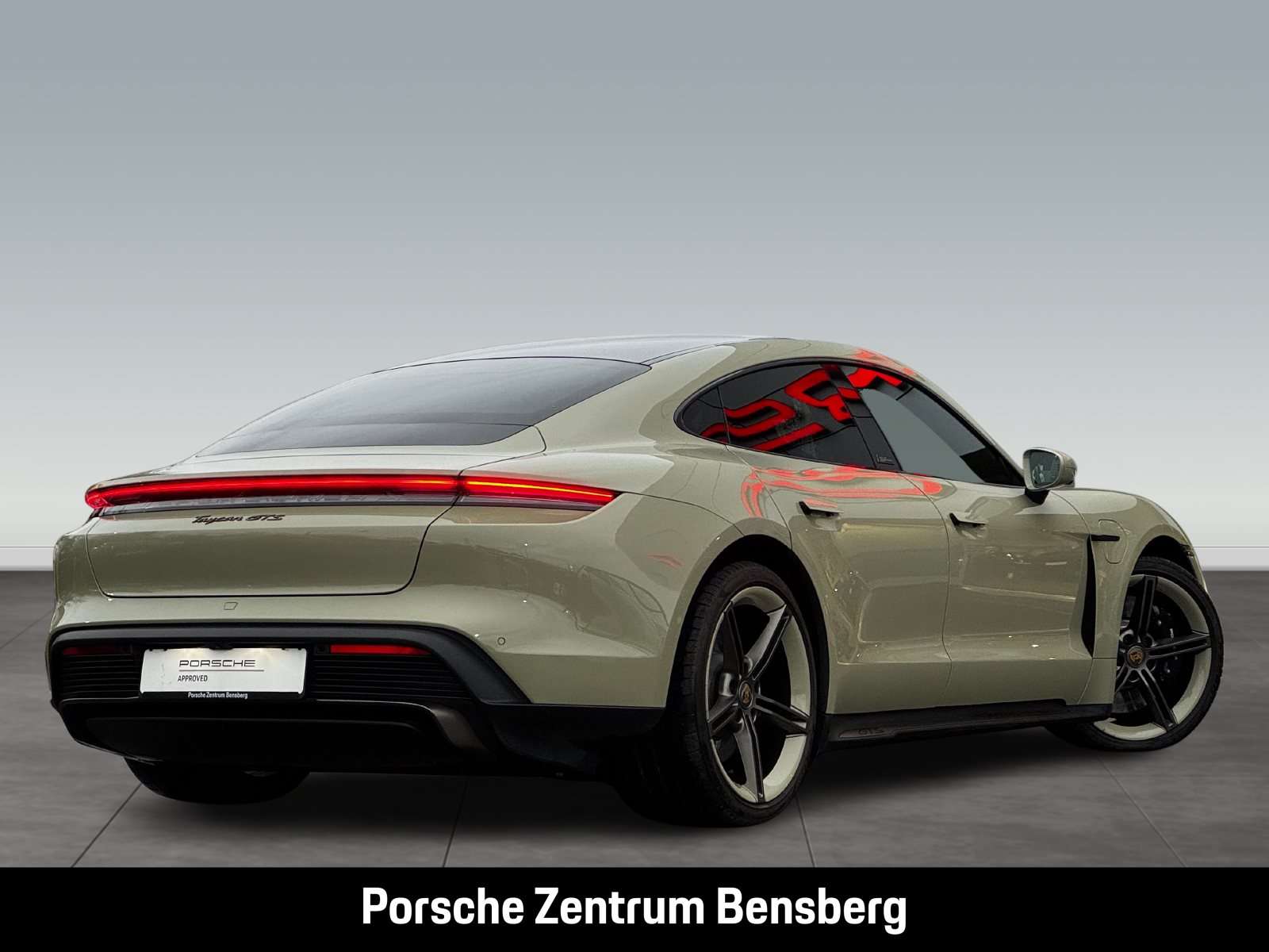 Fahrzeugbild eines Porsche Taycan