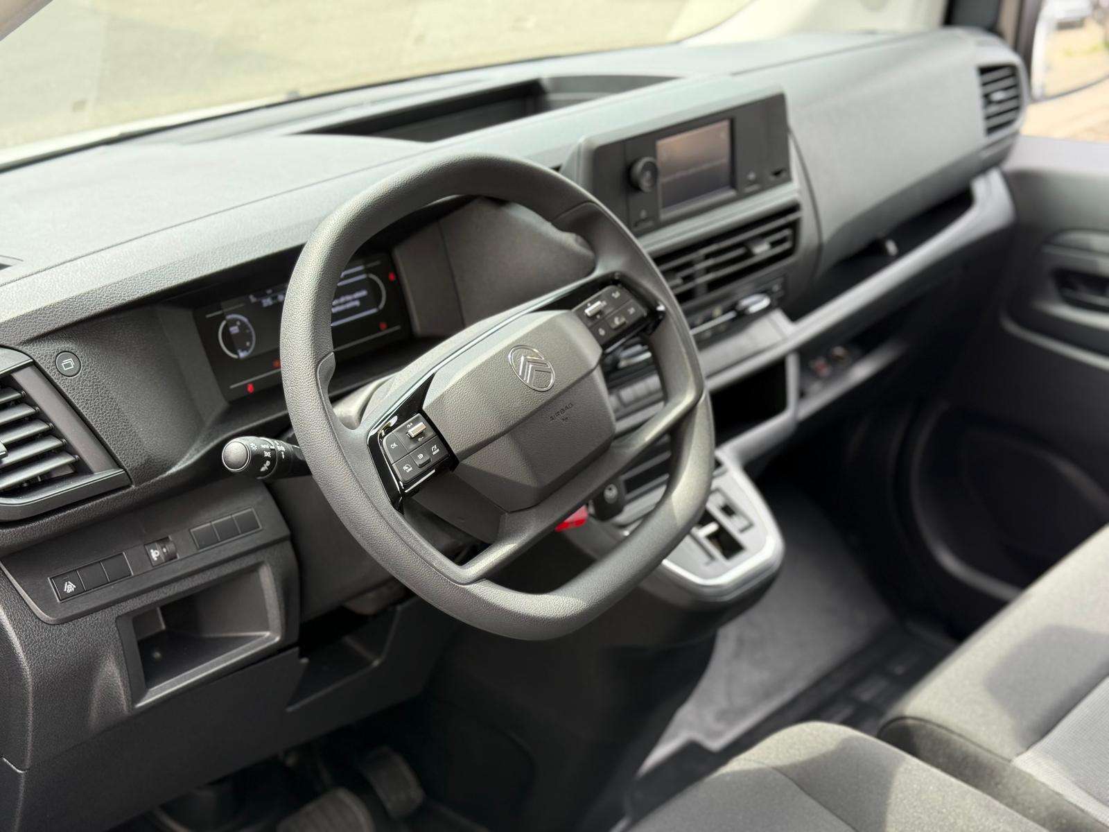 Fahrzeugbild eines Citroën Jumpy