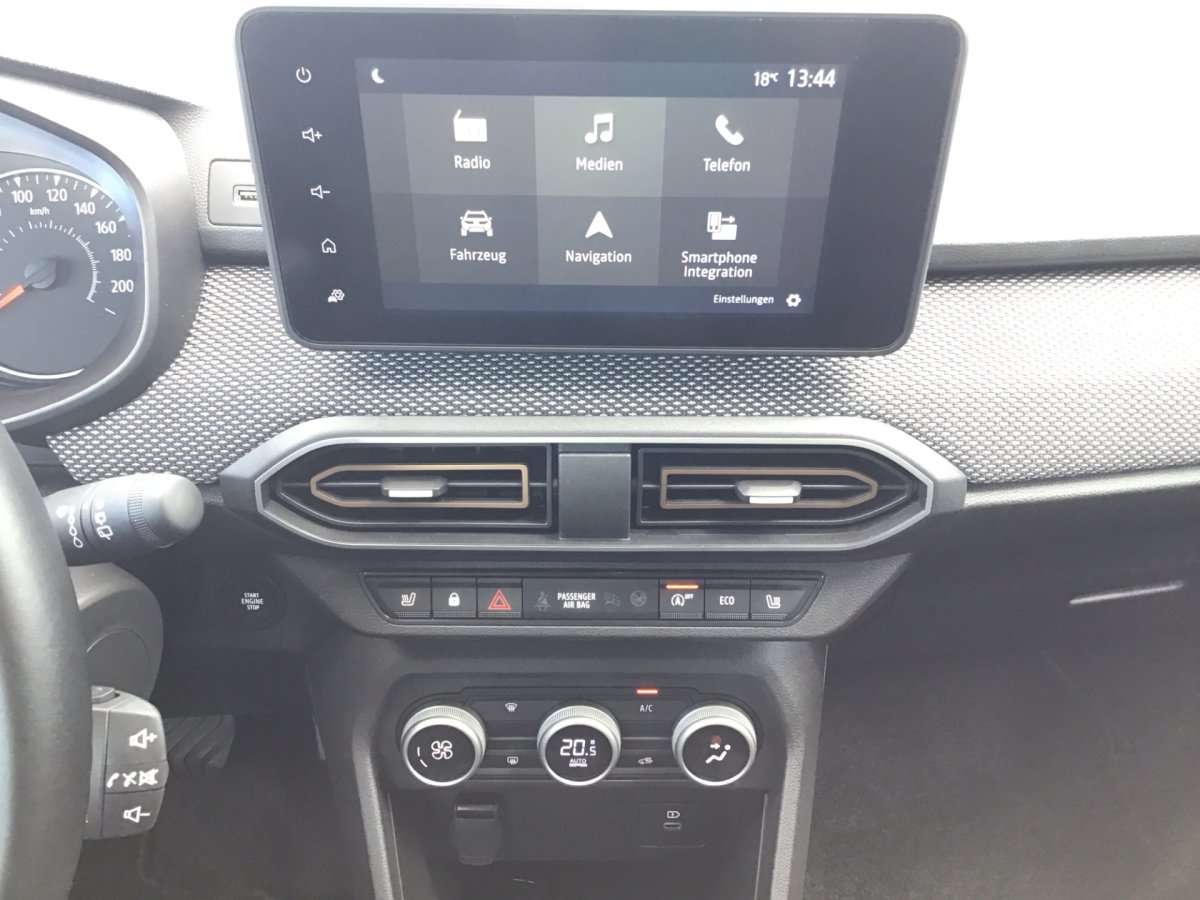 Fahrzeugbild eines Dacia Sandero