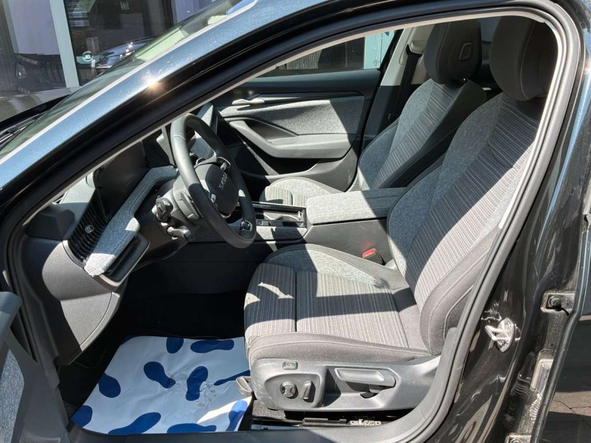 Fahrzeugbild eines Skoda Superb