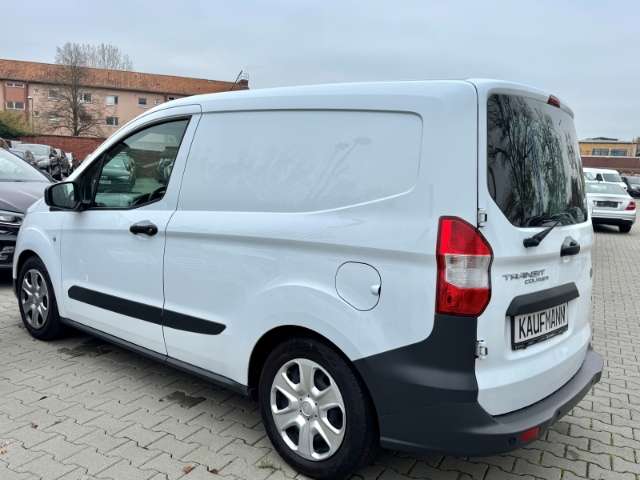 Fahrzeugbild eines Ford Transit Courier