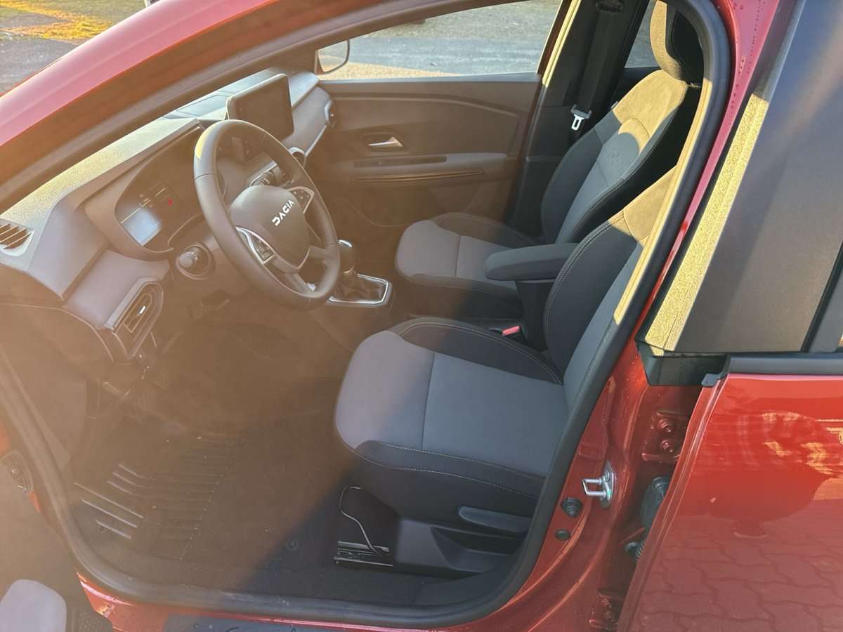 Fahrzeugbild eines Dacia Jogger