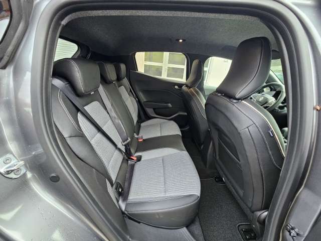 Fahrzeugbild eines Renault Clio