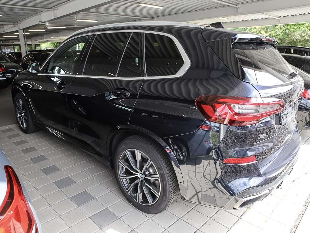 Fahrzeugbild eines BMW X5