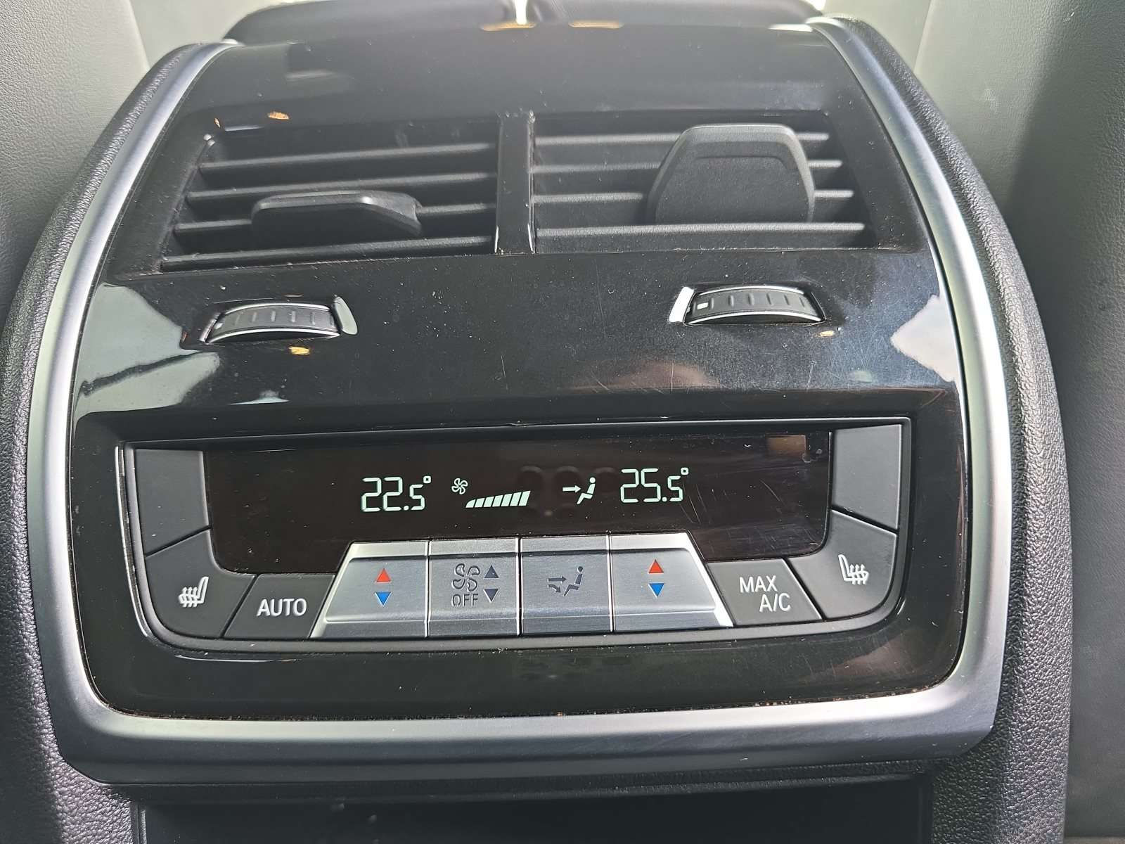 Fahrzeugbild eines BMW X5