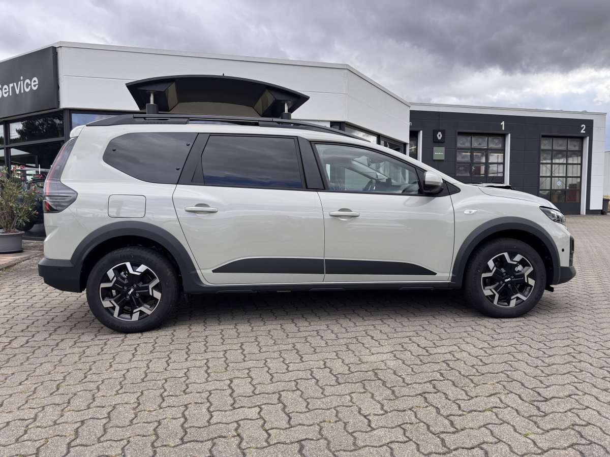 Fahrzeugbild eines Dacia Jogger