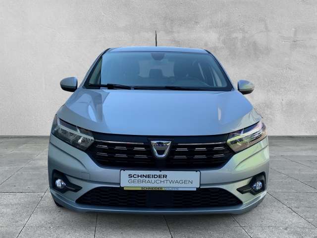 Fahrzeugbild eines Dacia Sandero