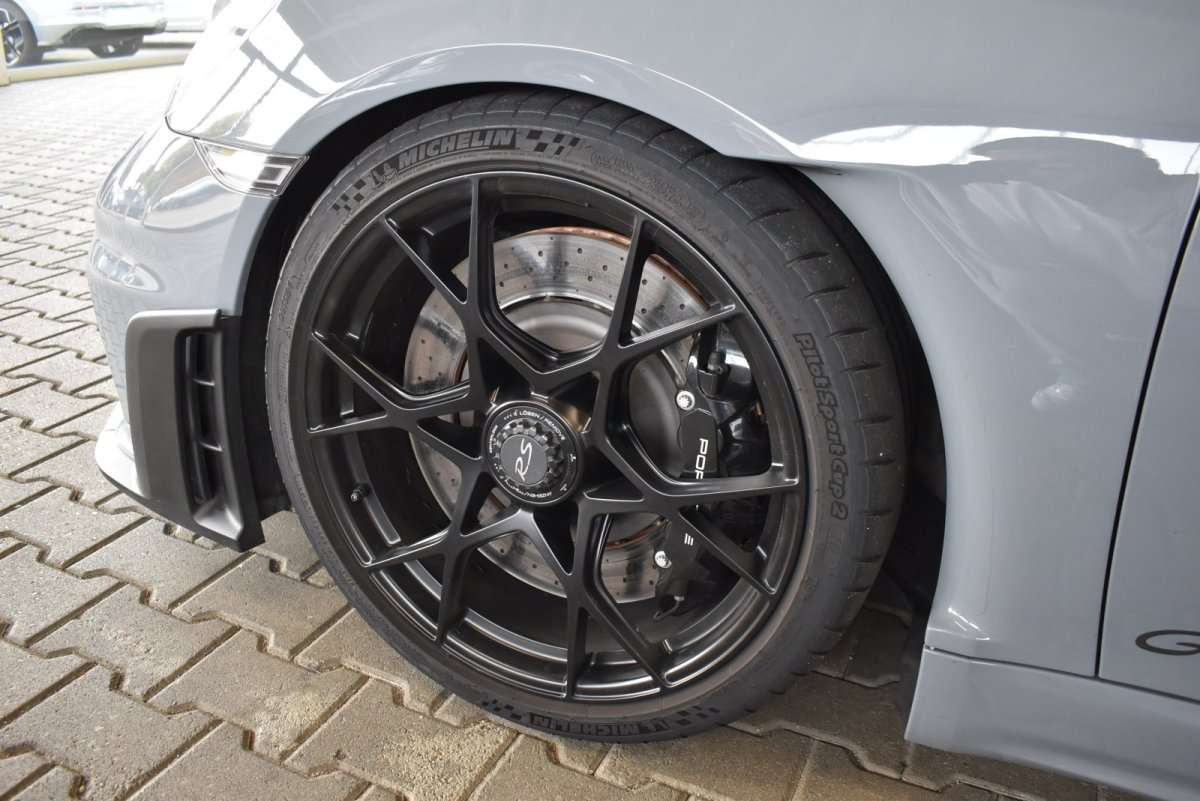 Fahrzeugbild eines Porsche Cayman