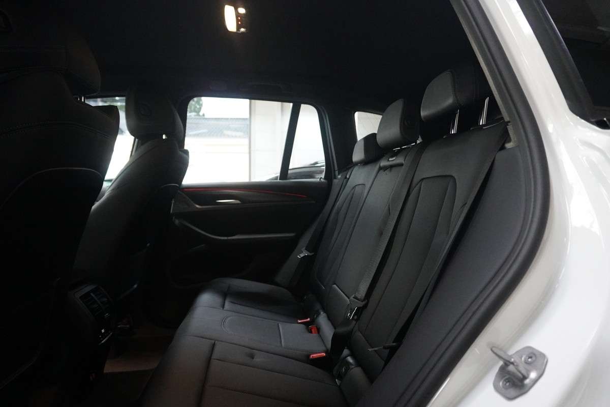 Fahrzeugbild eines BMW X3