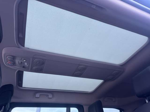 Fahrzeugbild eines Opel Zafira Life