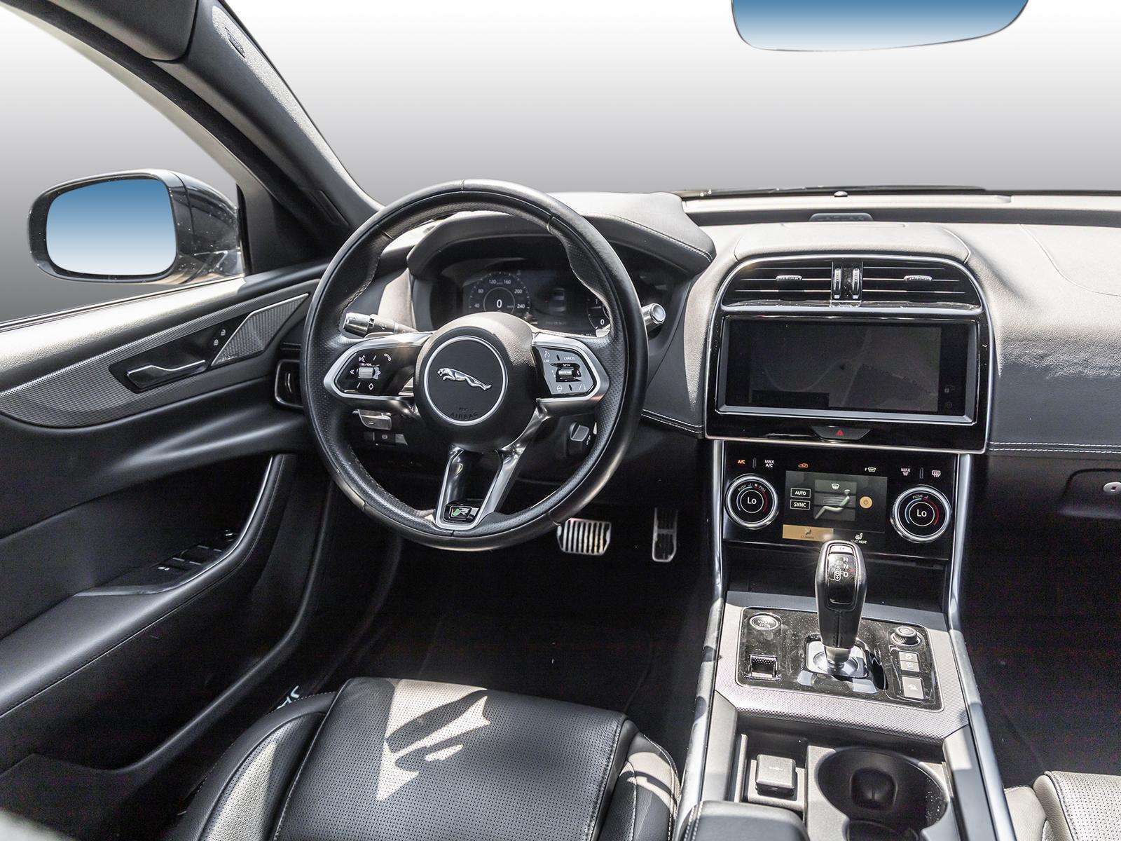 Fahrzeugbild eines Jaguar XE