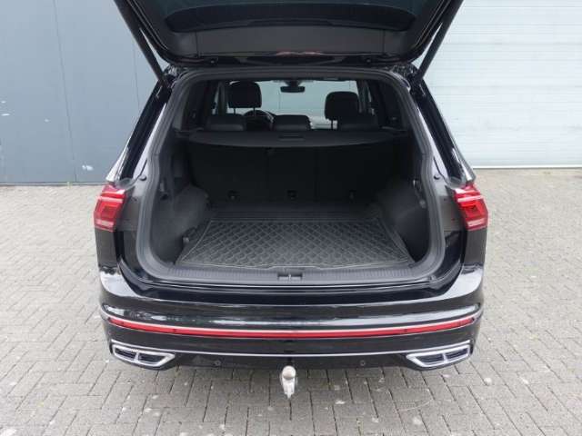 Fahrzeugbild eines Volkswagen Tiguan Allspace