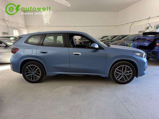 Fahrzeugbild eines BMW iX1