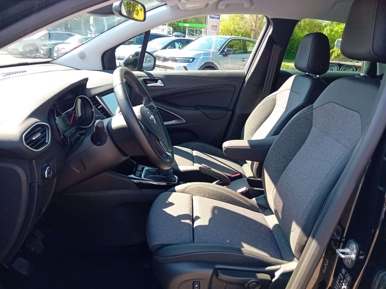 Fahrzeugbild eines Opel Crossland X