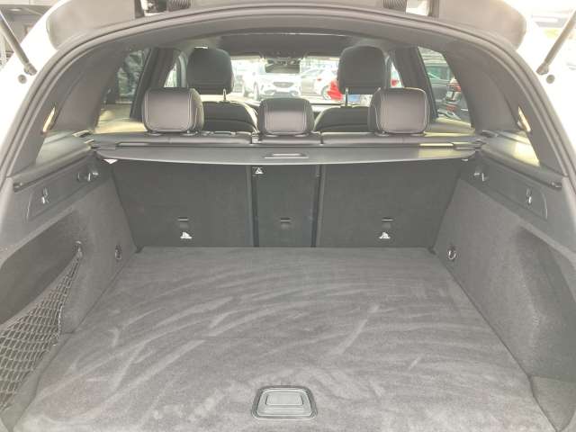 Fahrzeugbild eines Mercedes-Benz GLC