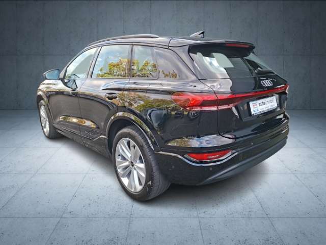 Fahrzeugbild eines Audi Q6 e-tron