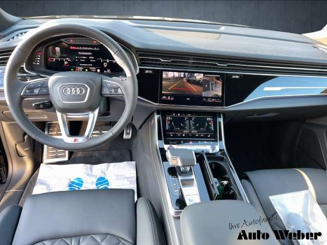 Fahrzeugbild eines Audi SQ8