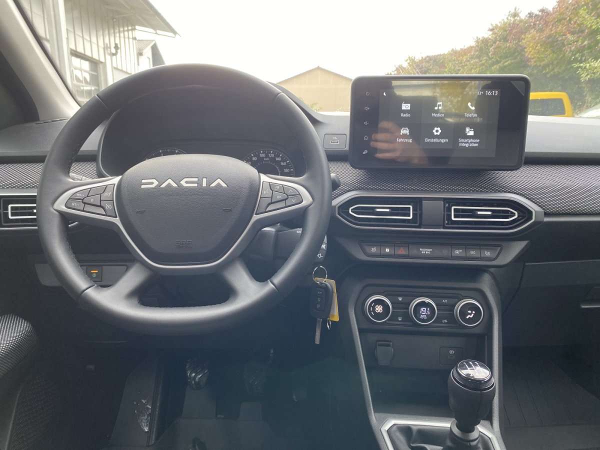 Fahrzeugbild eines Dacia Sandero