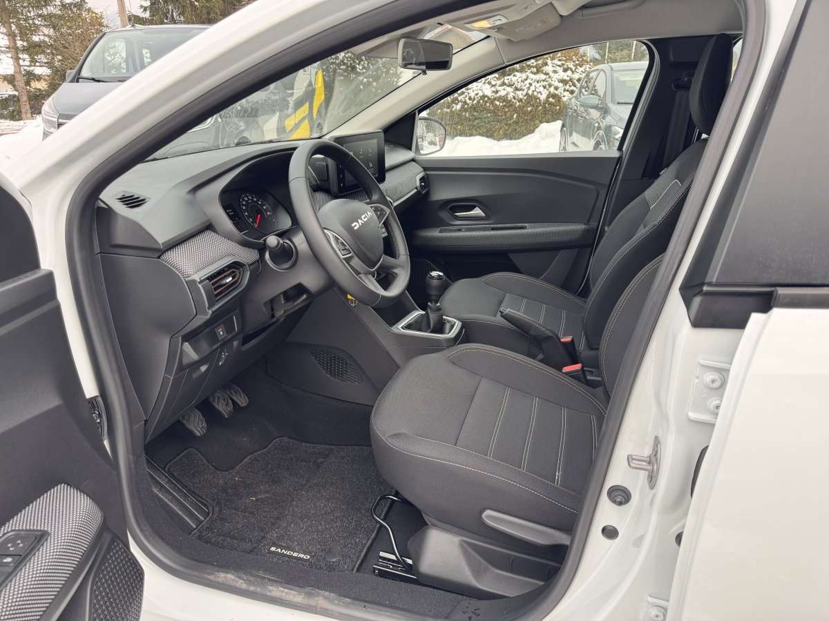 Fahrzeugbild eines Dacia Sandero