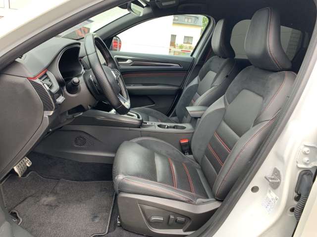 Fahrzeugbild eines Renault Arkana