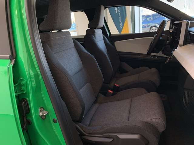 Fahrzeugbild eines Renault 5 E-TECH