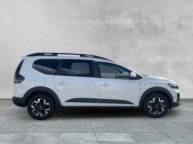 Fahrzeugbild eines Dacia Jogger