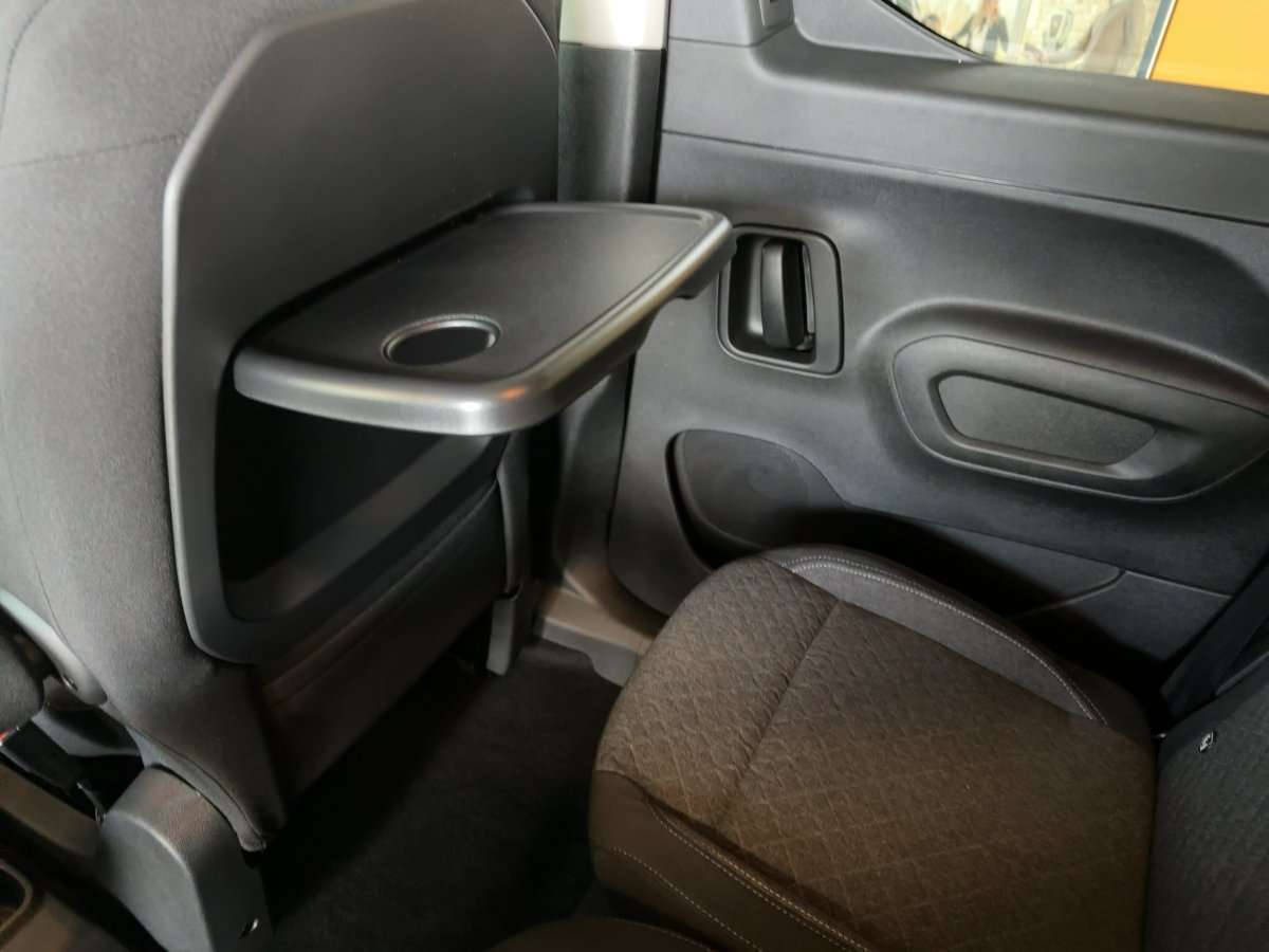 Fahrzeugbild eines Opel Combo