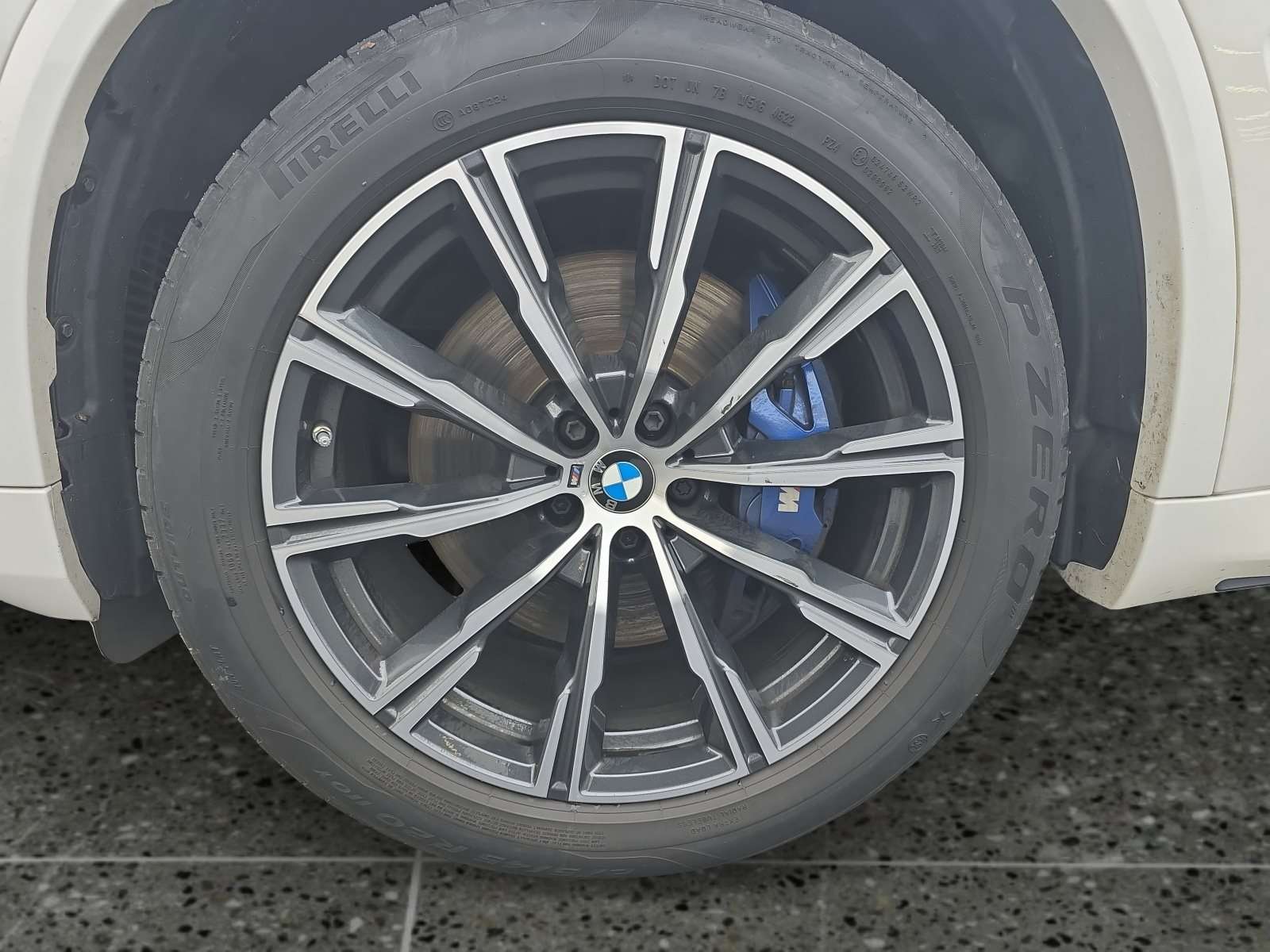 Fahrzeugbild eines BMW X5