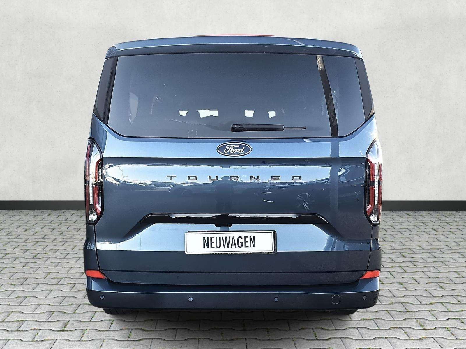 Fahrzeugbild eines Ford Tourneo Custom